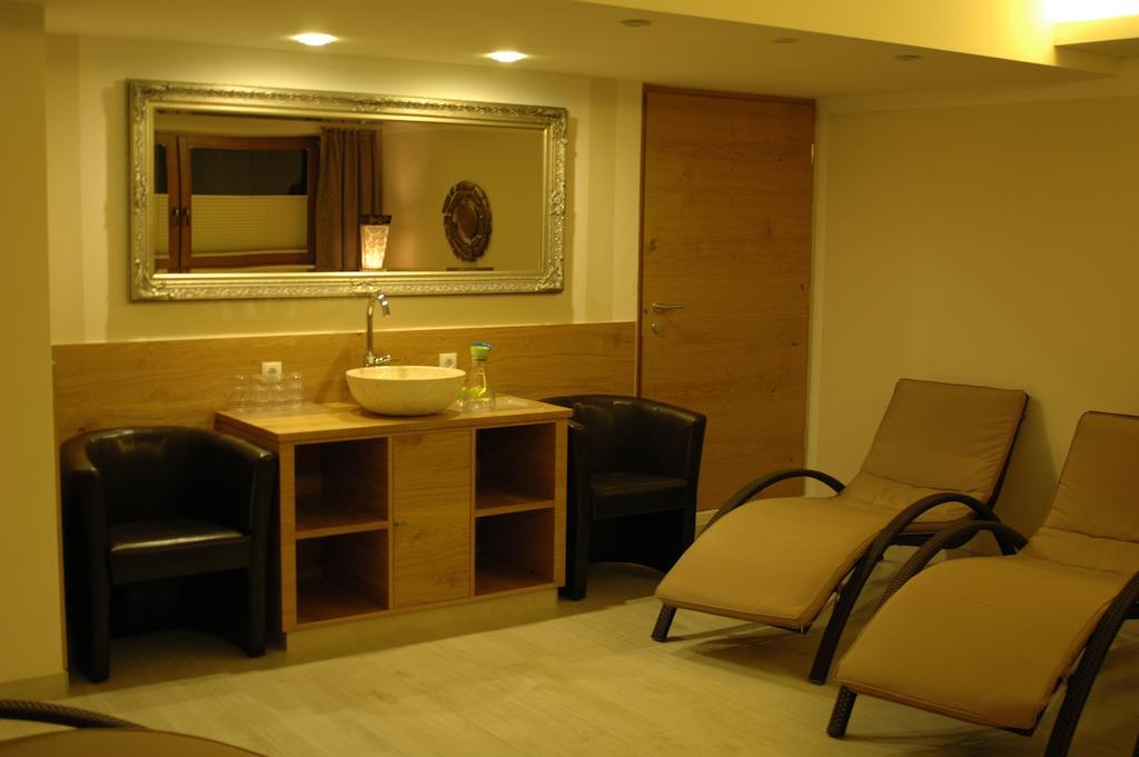 Hotel Garni Jennewein Mayrhofen Bagian luar foto
