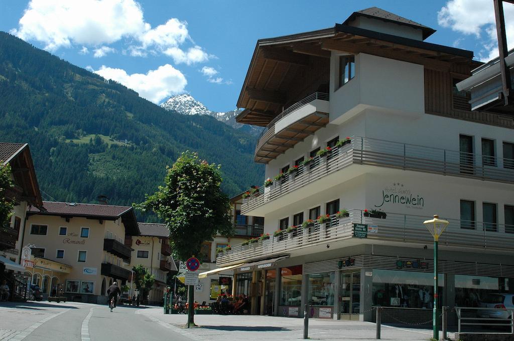 Hotel Garni Jennewein Mayrhofen Ruang foto